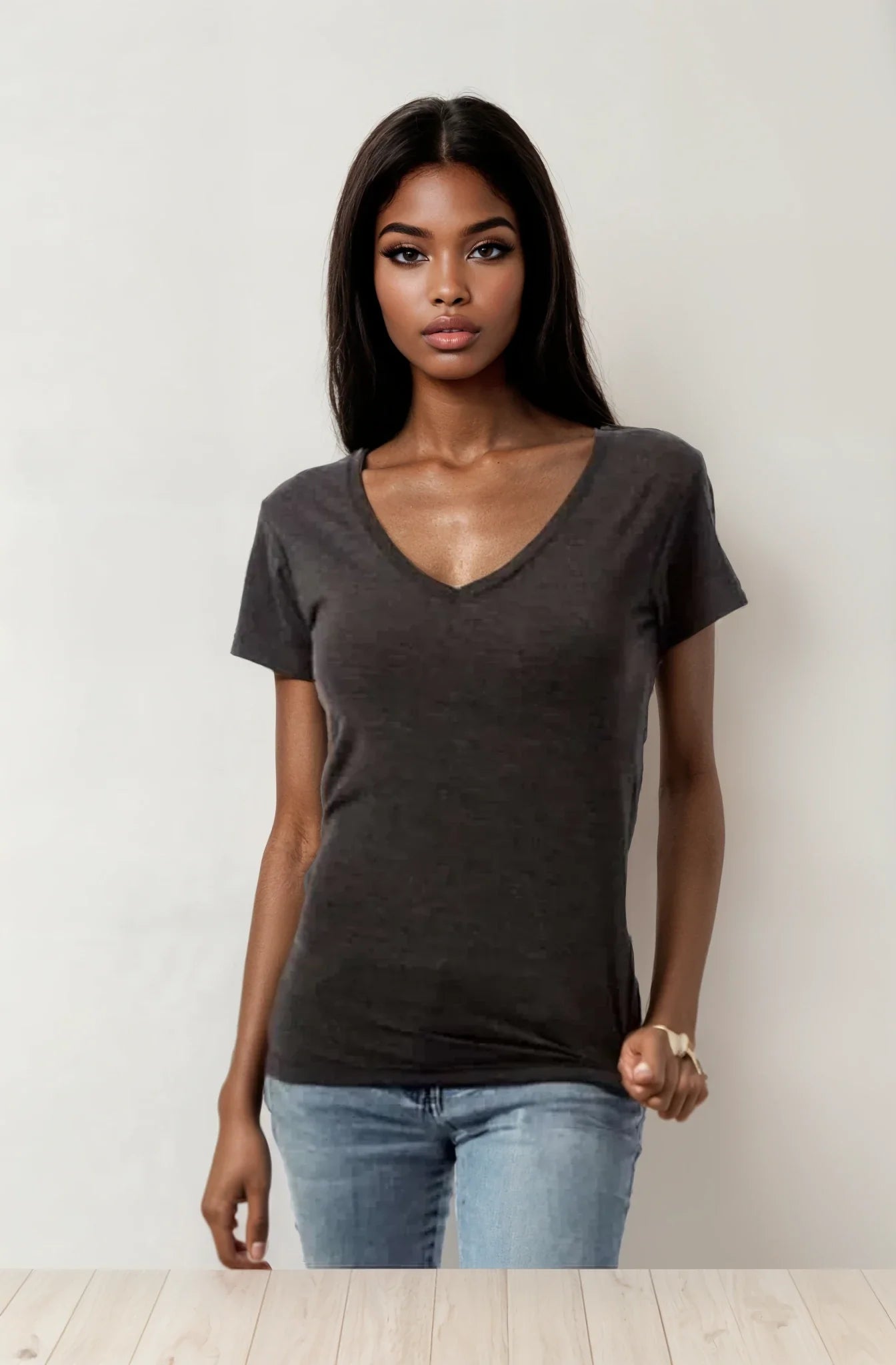 Women's Wonder V-Neck